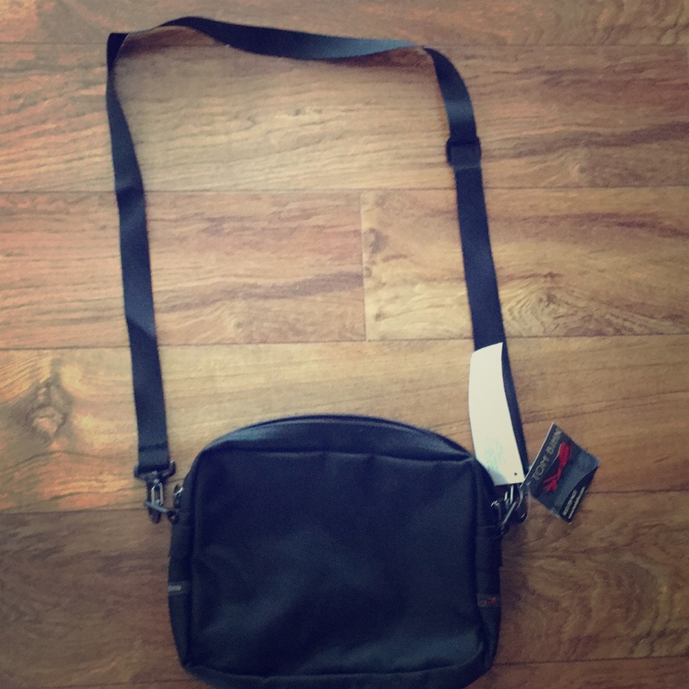 Tom Bihn messenger bag
